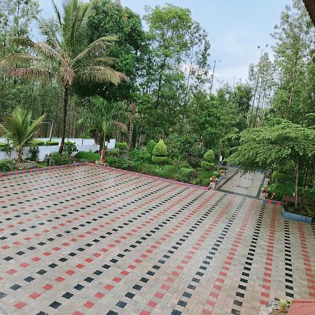 Bluebell Homestay Chikmagalur Bagian luar foto